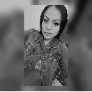 Meet your Posher, Edith